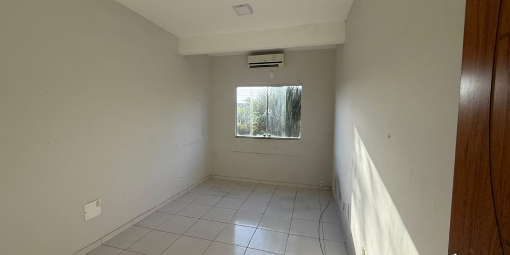 076 (3)