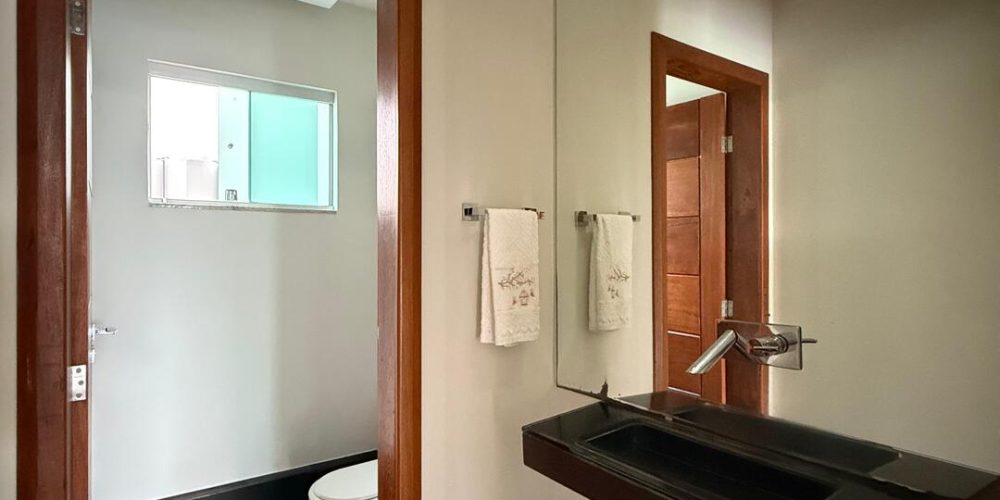 WhatsApp Image 2025-10-20 at 20.52.29 (2)