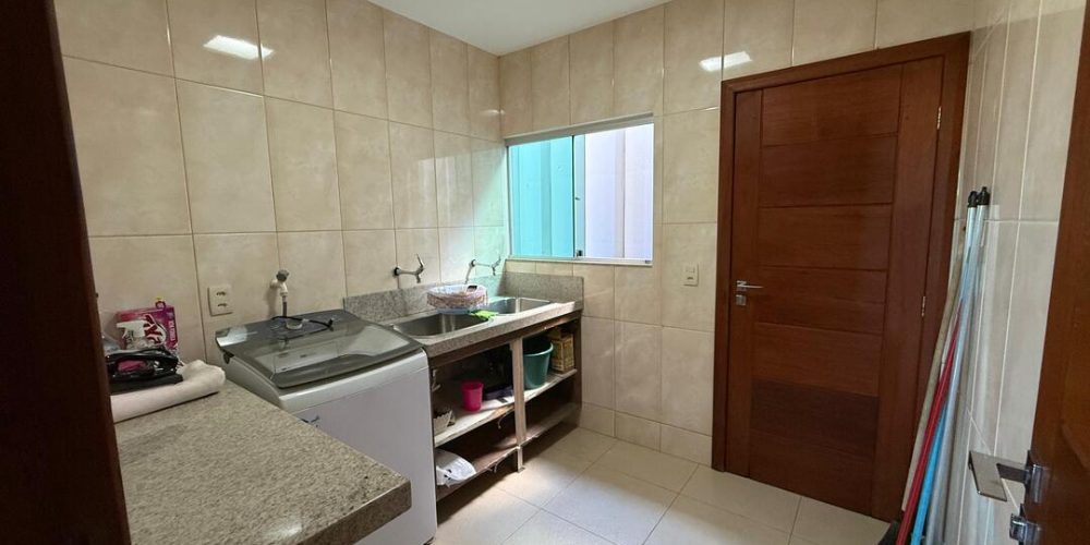 WhatsApp Image 2025-10-20 at 20.52.30 (1)