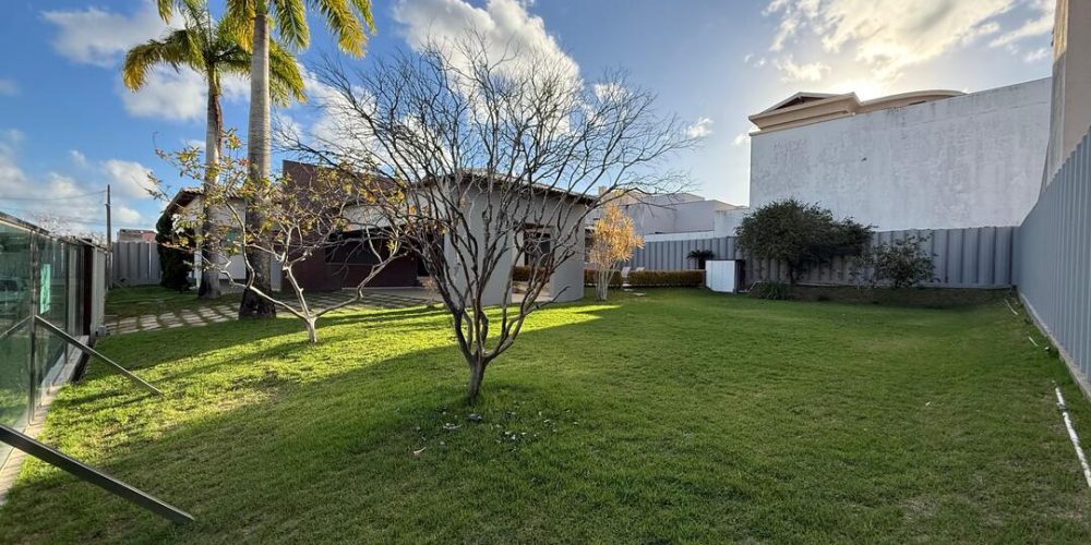 WhatsApp Image 2025-10-20 at 20.52.37 (1)