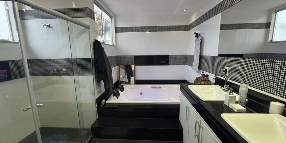 WhatsApp Image 2025-11-17 at 16.01.42 (2)